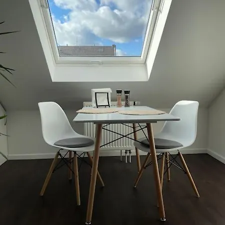 Apartmán Gemuetliche Dachgeschosswohnung In *