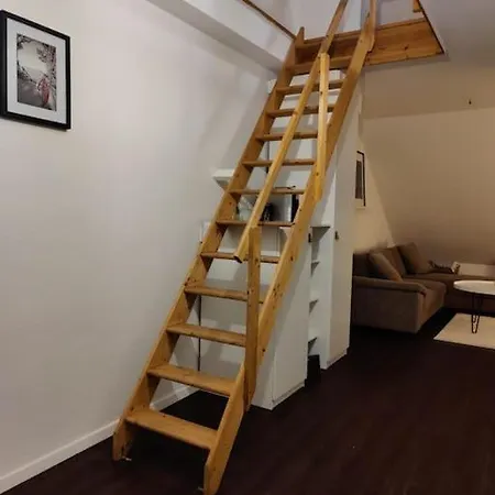 Gemuetliche Dachgeschosswohnung In Mönchengladbach