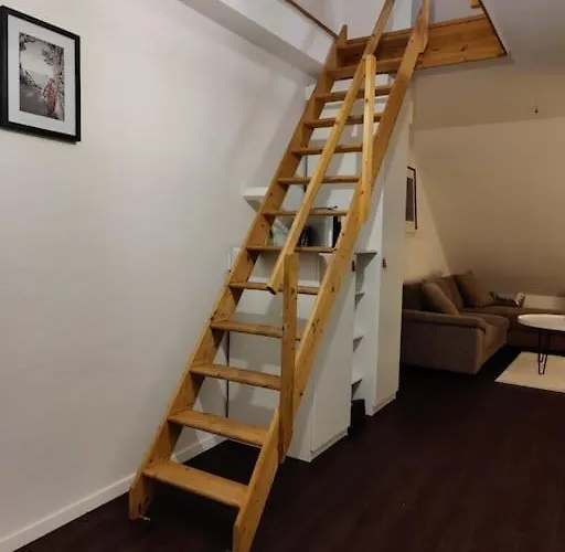 Gemuetliche Dachgeschosswohnung In Mönchengladbach